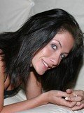 brunette babe Randi Wright
