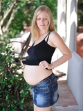 babe dildoing pussy outdoor posing pregnant Laya Leighton