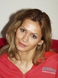 amateur ass Eva Roberts